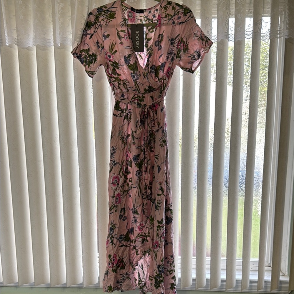 BNWT Floral Pink Dress
